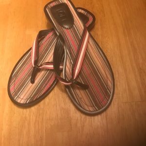 Loft - Woman’s leather sole/stripe thong sandal, Size: 9